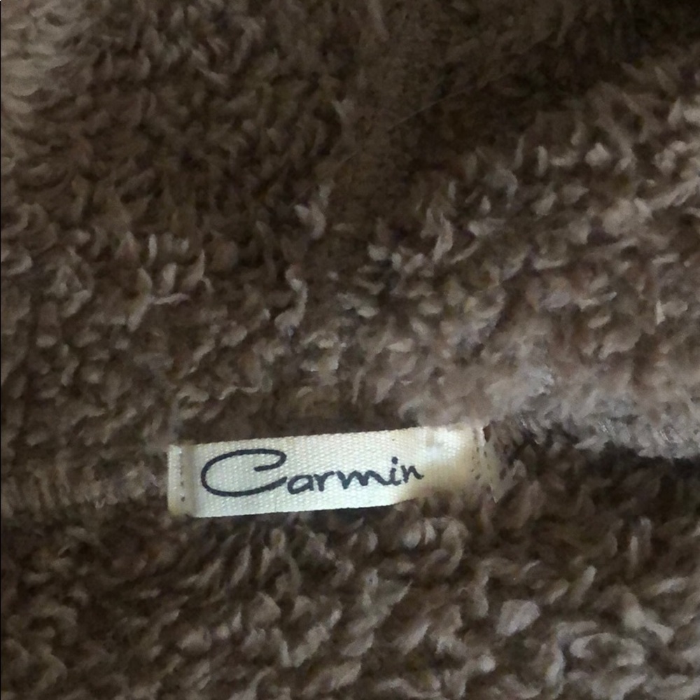 fuzzy jacket - Picture 2 of 4
